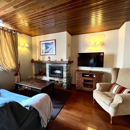 Cal Berg - Apartamento Garos Appartamento Esterno foto