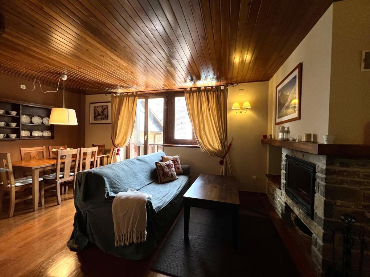 Cal Berg - Apartamento Garos Appartamento Esterno foto
