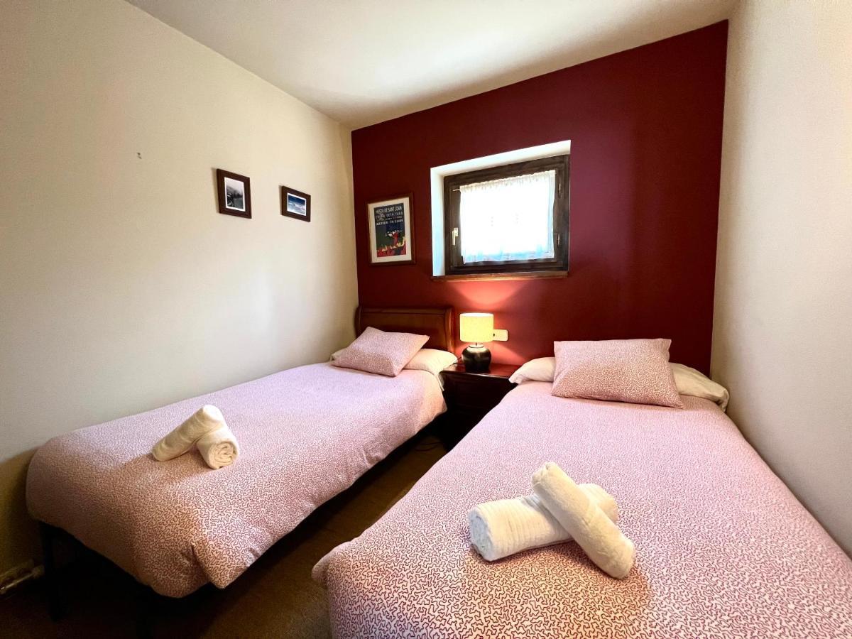 Cal Berg - Apartamento Garos Appartamento Esterno foto